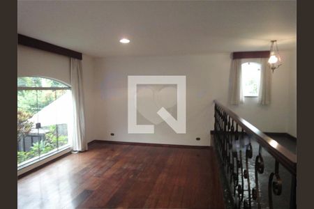 Casa à venda com 4 quartos, 269m² em Jardim Sao Bento, São Paulo
