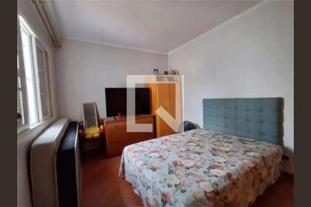 Casa à venda com 3 quartos, 165m² em Parque Peruche, São Paulo