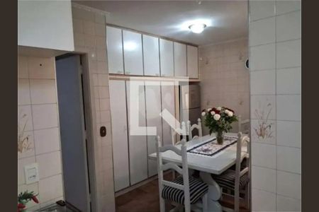 Casa à venda com 3 quartos, 165m² em Parque Peruche, São Paulo