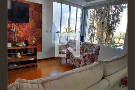 Casa à venda com 4 quartos, 350m² em Vila Irmaos Arnoni, São Paulo