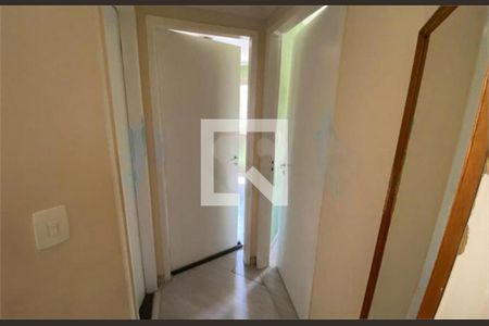 Apartamento à venda com 2 quartos, 57m² em Vila Morro Grande, São Paulo