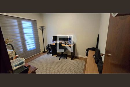 Casa à venda com 5 quartos, 370m² em Vila Baruel, São Paulo