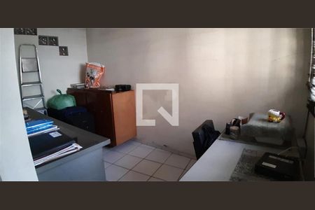 Casa à venda com 3 quartos, 116m² em Jardim Daysy, São Paulo