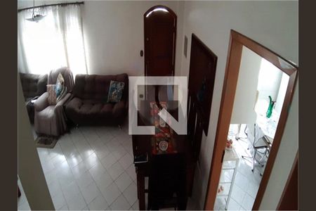 Casa à venda com 3 quartos, 116m² em Jardim Daysy, São Paulo