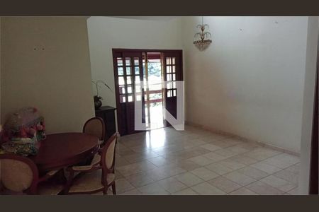 Casa à venda com 4 quartos, 650m² em Horto Florestal, São Paulo