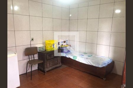 Casa à venda com 4 quartos, 165m² em Vila Nelson, São Paulo