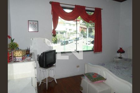 Casa à venda com 4 quartos, 300m² em Água Fria, São Paulo