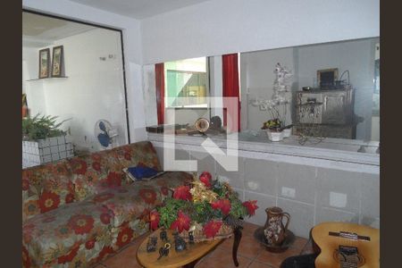 Casa à venda com 4 quartos, 300m² em Água Fria, São Paulo