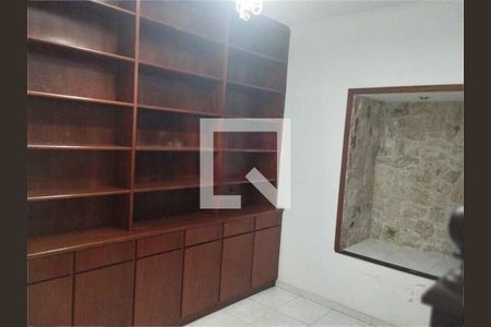 Casa à venda com 4 quartos, 169m² em Água Fria, São Paulo