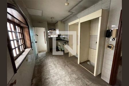 Casa à venda com 3 quartos, 253m² em Vila Rosalia, Guarulhos