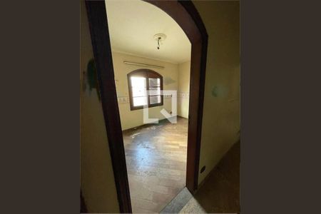 Casa à venda com 3 quartos, 253m² em Vila Rosalia, Guarulhos