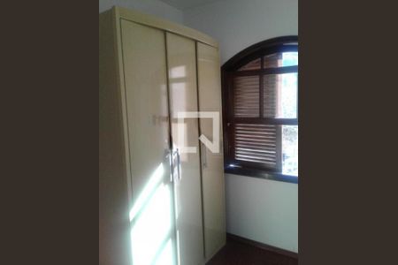 Casa à venda com 3 quartos, 200m² em Horto Florestal, São Paulo