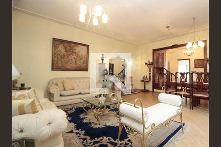 Casa à venda com 4 quartos, 261m² em Jardim São Paulo, São Paulo