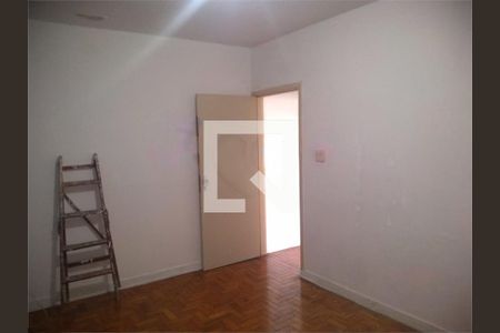 Casa à venda com 3 quartos, 204m² em Vila Constança, São Paulo