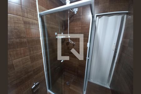 Banheiro de apartamento para alugar com 1 quarto, 34m² em Itararé, Santos