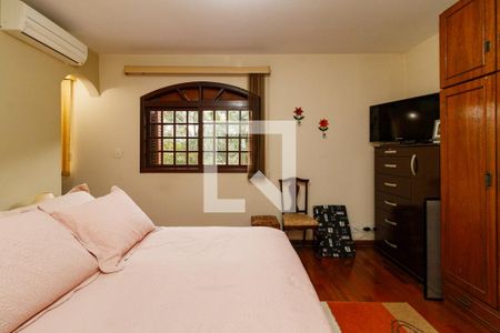 Suíte de casa à venda com 3 quartos, 230m² em Jardim Virginia Bianca, São Paulo