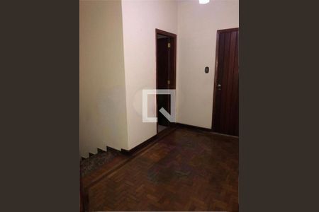 Casa à venda com 2 quartos, 160m² em Vila Mangalot, São Paulo