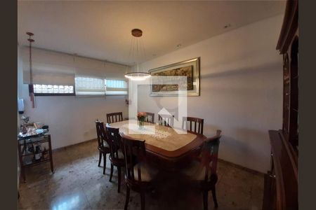 Casa à venda com 3 quartos, 209m² em Jardim Picolo, São Paulo