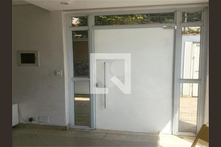 Casa à venda com 2 quartos, 130m² em Vila Santa Terezinha (Zona Norte), São Paulo