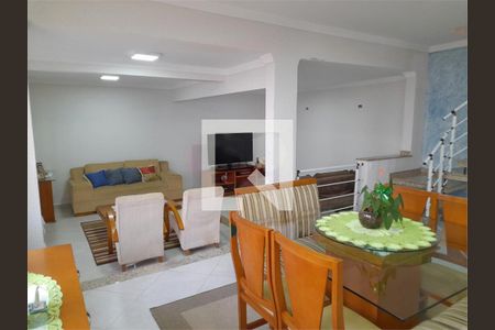 Casa à venda com 4 quartos, 320m² em Chora Menino, São Paulo