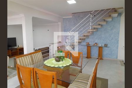 Casa à venda com 4 quartos, 320m² em Chora Menino, São Paulo
