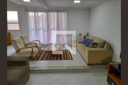Casa à venda com 4 quartos, 320m² em Chora Menino, São Paulo