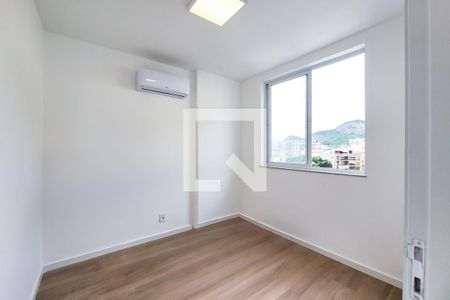 Quarto de apartamento à venda com 1 quarto, 55m² em Humaitá, Rio de Janeiro