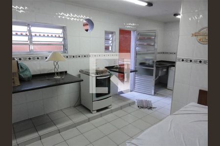 Casa à venda com 3 quartos, 180m² em Horto Florestal, São Paulo