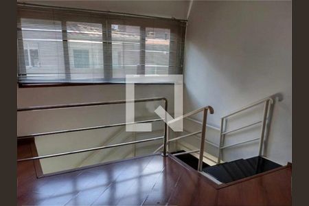 Casa à venda com 5 quartos, 380m² em Vila Albertina, São Paulo