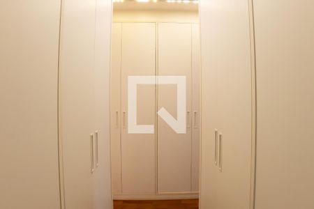 Suíte 1 - Closet de apartamento à venda com 3 quartos, 198m² em Cidade Monções, São Paulo