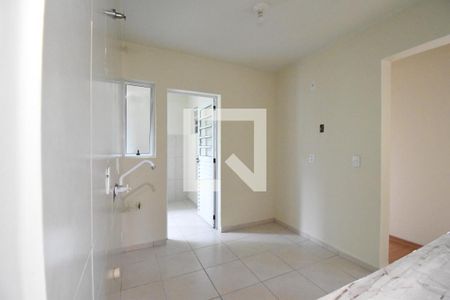Sala/Cozinha de apartamento para alugar com 2 quartos, 46m² em Osasco, Curitiba