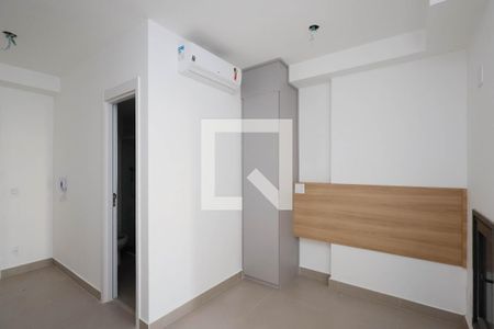Quarto / Cozinha  de kitnet/studio para alugar com 1 quarto, 30m² em Tucuruvi, São Paulo