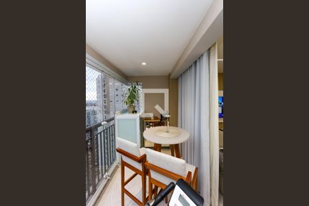 Varanda de apartamento à venda com 2 quartos, 69m² em Vila Andrade, São Paulo
