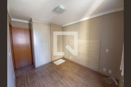 Quarto de apartamento para alugar com 2 quartos, 56m² em Jardim Nova Taboao, Guarulhos