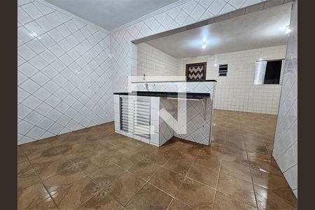 Casa à venda com 4 quartos, 170m² em Jardim Santa Cruz, São Paulo
