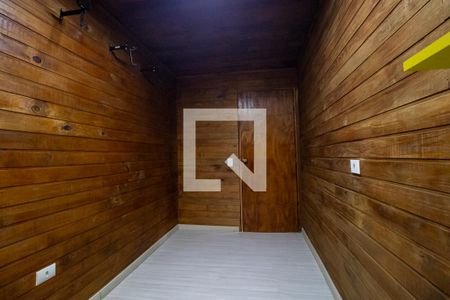 Quarto 1 de casa para alugar com 3 quartos, 180m² em Lindoia, Curitiba
