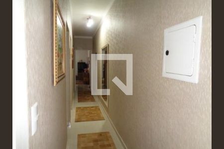 CORREDOR INTERNA de casa à venda com 3 quartos, 150m² em Cipava, Osasco