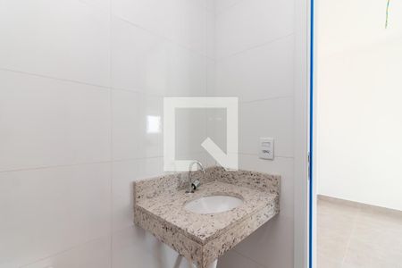 Banheiro de apartamento para alugar com 1 quarto, 25m² em Vila Paiva, São Paulo