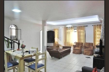 Casa à venda com 4 quartos, 300m² em Vila Medeiros, São Paulo