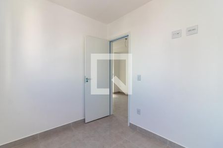 Quarto 1 de apartamento para alugar com 2 quartos, 38m² em Vila Paiva, São Paulo