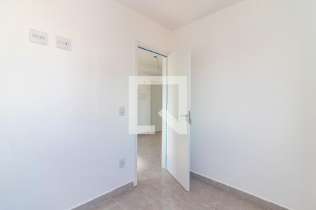 Quarto 2 de apartamento para alugar com 2 quartos, 38m² em Vila Paiva, São Paulo