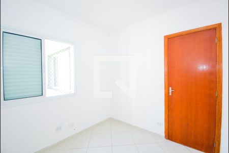Quarto 1 de apartamento para alugar com 3 quartos, 75m² em Jardim Flor da Montanha, Guarulhos