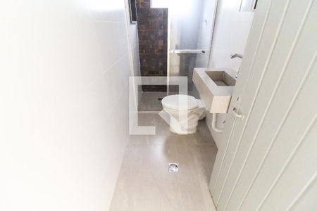Banheiro de casa para alugar com 1 quarto, 40m² em Cidade São Miguel, São Paulo