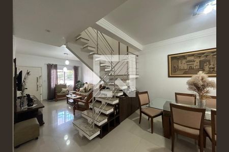 Casa à venda com 3 quartos, 120m² em Igara, Canoas