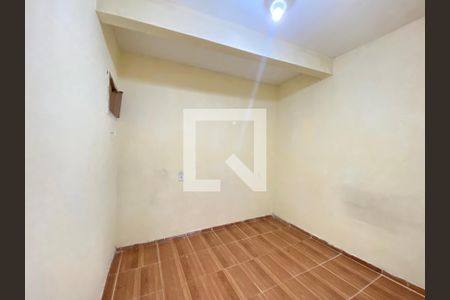 Quarto de casa para alugar com 1 quarto, 40m² em Inhaúma, Rio de Janeiro