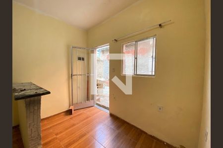Sala/Cozinha de casa para alugar com 1 quarto, 40m² em Inhaúma, Rio de Janeiro