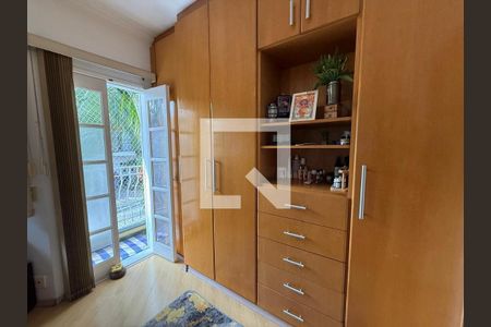 Quarto de casa de condomínio à venda com 2 quartos, 100m² em Jardim Leonor Mendes de Barros, São Paulo