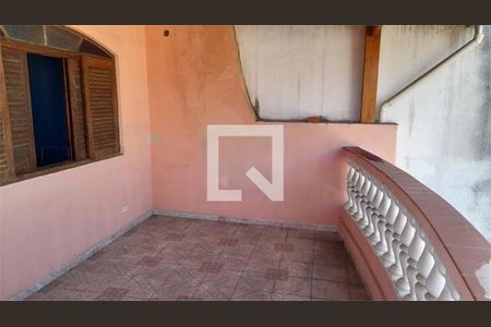 Casa à venda com 6 quartos, 200m² em Vila Medeiros, São Paulo