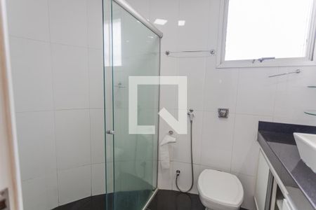 Banheiro da Suíte de apartamento à venda com 4 quartos, 130m² em Ipiranga, Belo Horizonte