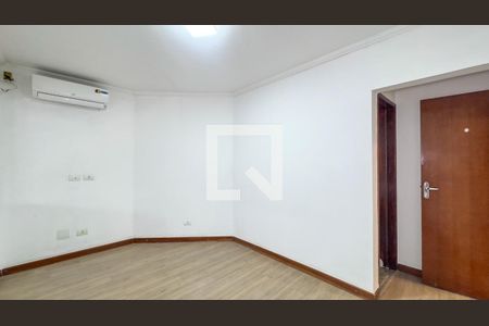 Quarto Suíte de casa para alugar com 3 quartos, 230m² em Jardim Monte Azul, São Paulo